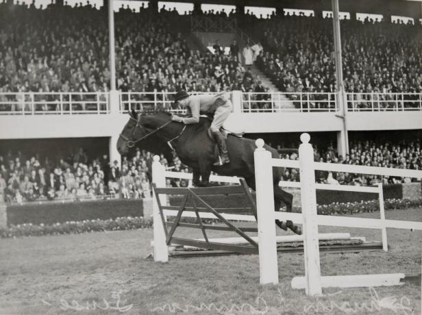 In Cold Blood, Off Wet Sawdust